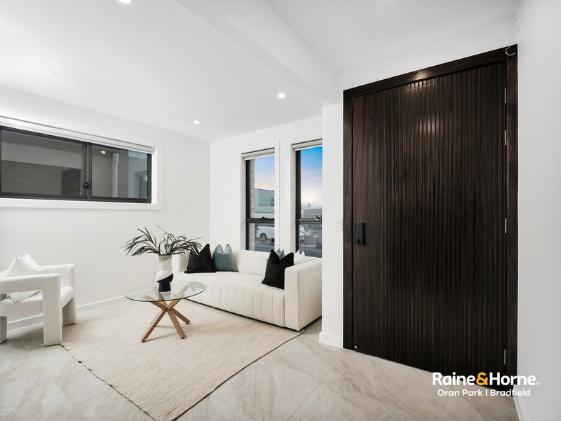 Photo - 21 Carnamah Road, Austral NSW 2179 - Image 3