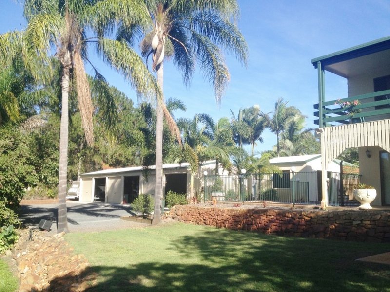 Photo - 21 Carolyn Street, Dundowran Beach QLD 4655 - Image 2