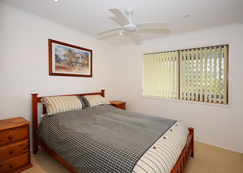 Photo - 21 Carolyn Street, Dundowran Beach QLD 4655 - Image 10