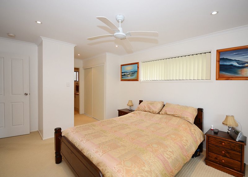 Photo - 21 Carolyn Street, Dundowran Beach QLD 4655 - Image 18