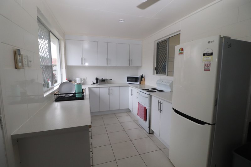 Photo - 21 Carr Crescent, Lucinda QLD 4850 - Image 2