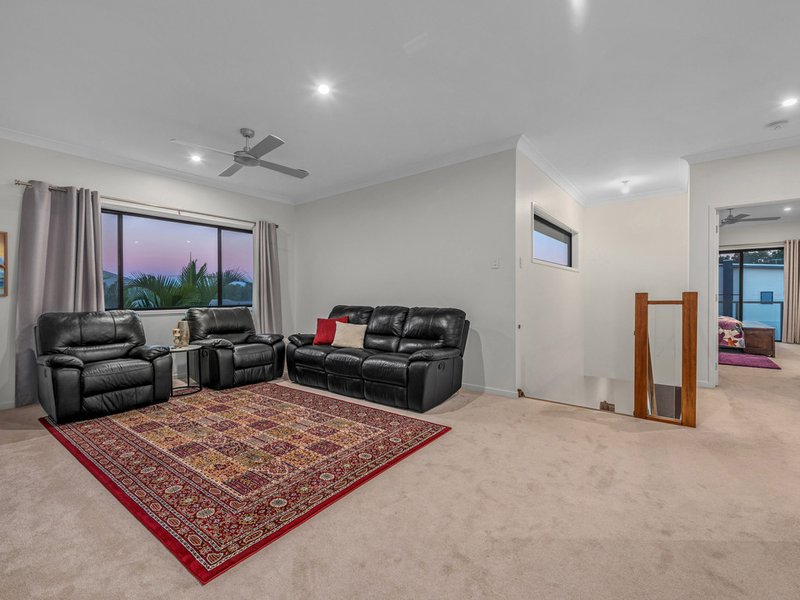 Photo - 21 Cassia Street, Bridgeman Downs QLD 4035 - Image 8