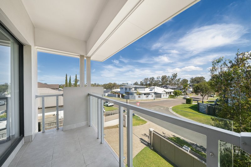 Photo - 21 Cassia Street, Bridgeman Downs QLD 4035 - Image 16