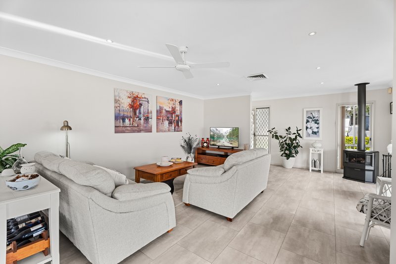 Photo - 21 Casuarina Circuit, Kingswood NSW 2747 - Image 5
