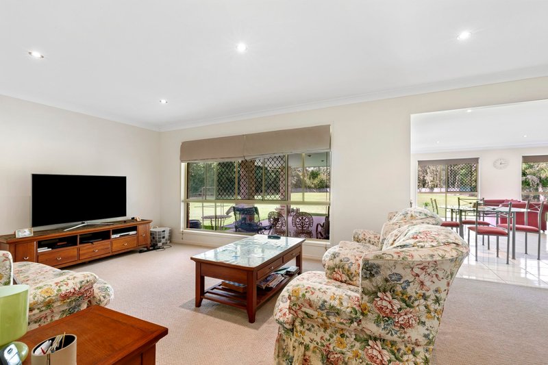 Photo - 21 Casuarina Drive, Little Mountain QLD 4551 - Image 6