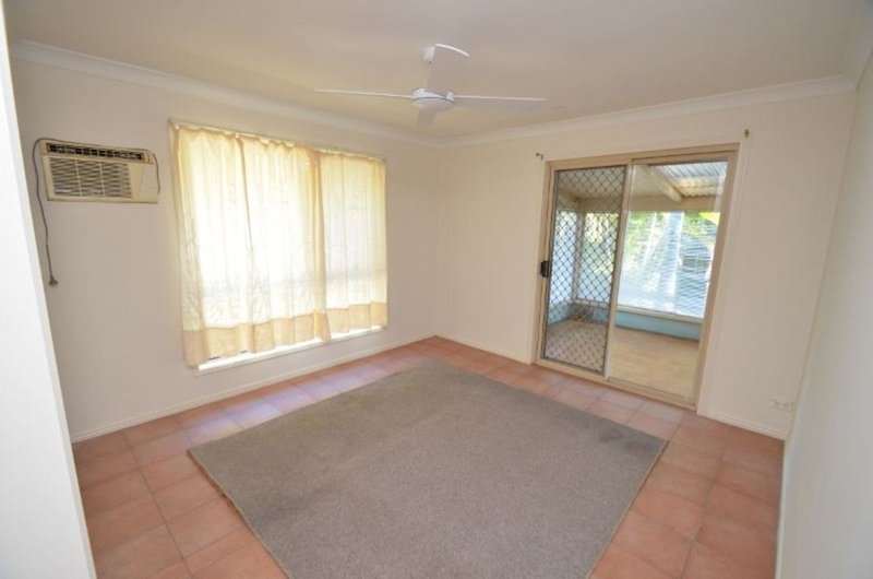 Photo - 2/1 Cawthray Street, Biggera Waters QLD 4216 - Image 7