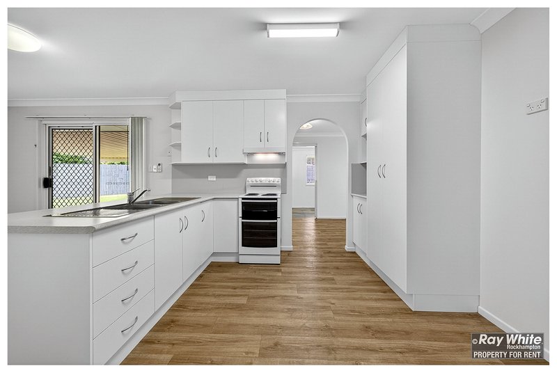 Photo - 21 Cedar Drive, Norman Gardens QLD 4701 - Image 9