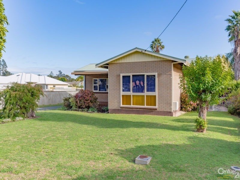 Photo - 21 Celebration Street, Beckenham WA 6107 - Image 4