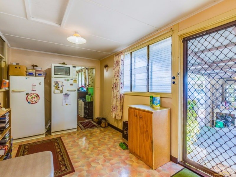 Photo - 21 Celebration Street, Beckenham WA 6107 - Image 16