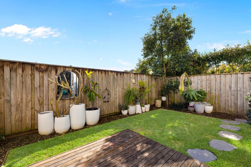 Photo - 21 Chambers Circuit, Warriewood NSW 2102 - Image 4