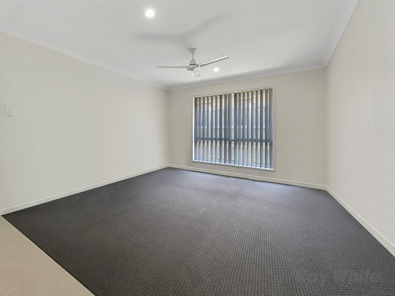 Photo - 21 Chamomile Street, Griffin QLD 4503 - Image 6