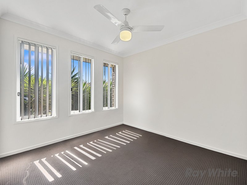 Photo - 21 Chamomile Street, Griffin QLD 4503 - Image 12