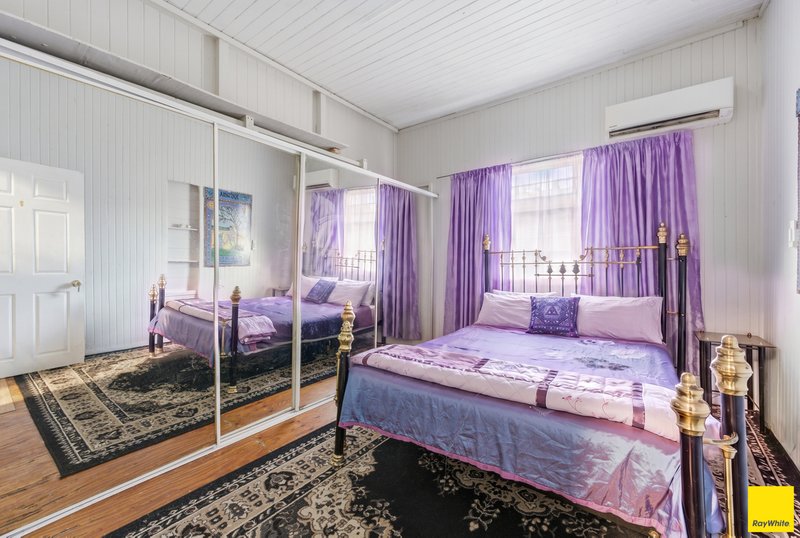 Photo - 21 Chaplain Avenue, Manunda QLD 4870 - Image 9