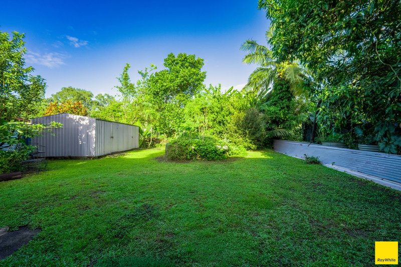 Photo - 21 Chaplain Avenue, Manunda QLD 4870 - Image 17