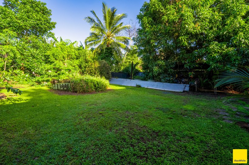 Photo - 21 Chaplain Avenue, Manunda QLD 4870 - Image 18