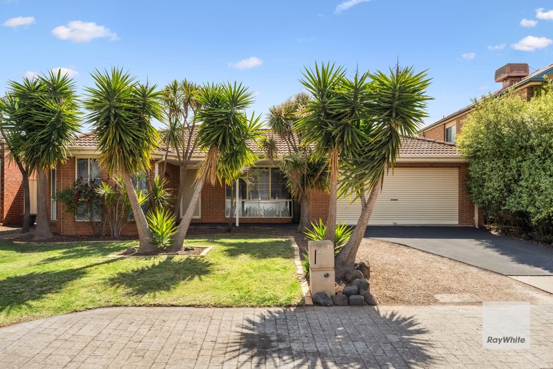 21 Charles Court, Sydenham VIC 3037