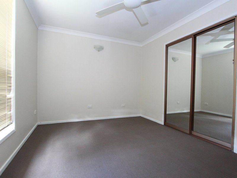 Photo - 21 Chateau Crescent, St Clair NSW 2759 - Image 5