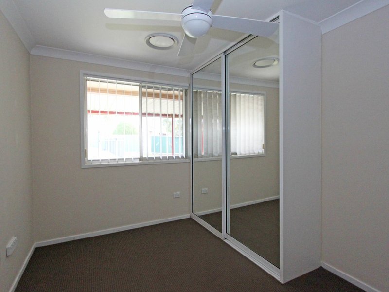 Photo - 21 Chateau Crescent, St Clair NSW 2759 - Image 7