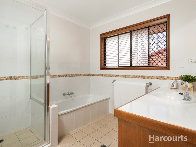 Photo - 21 Chenin Street, Calamvale QLD 4116 - Image 10