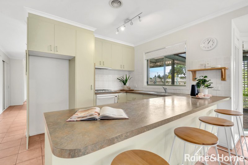 Photo - 21 Cheriton Drive, Riddells Creek VIC 3431 - Image 10