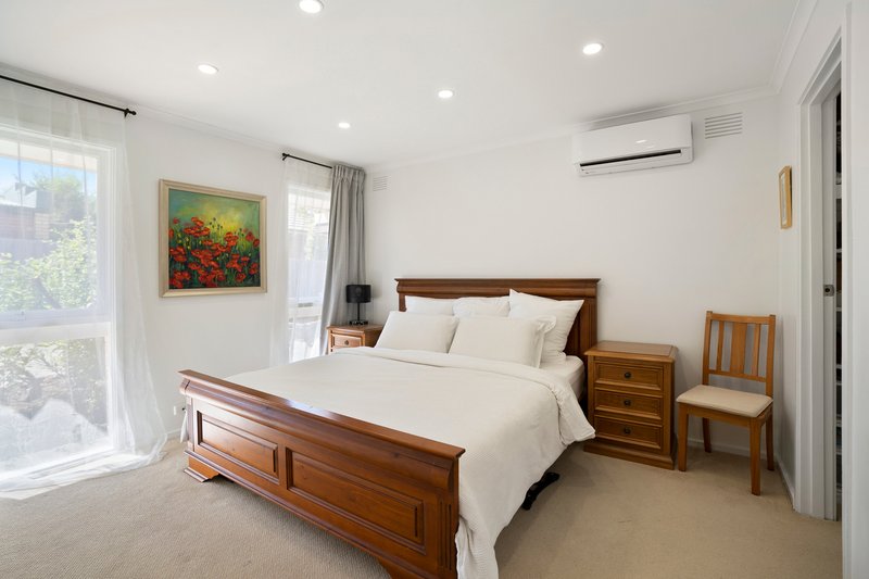 Photo - 2/1 Cherryhinton Street, Box Hill VIC 3128 - Image 5