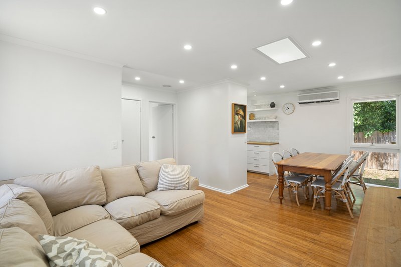 Photo - 2/1 Cherryhinton Street, Box Hill VIC 3128 - Image 6