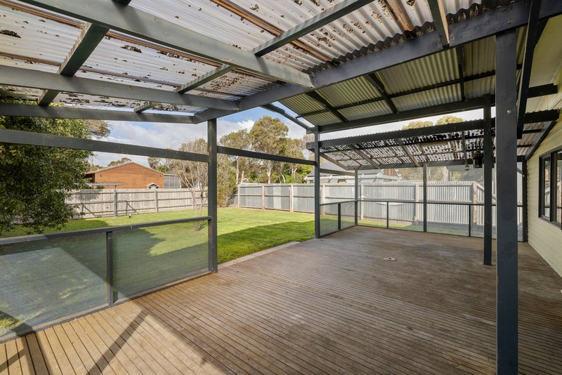 Photo - 21 Churchill Drive, Cowes VIC 3922 - Image 11