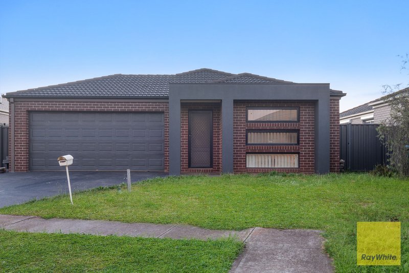 21 Clearwater Rise Parade, Truganina VIC 3029