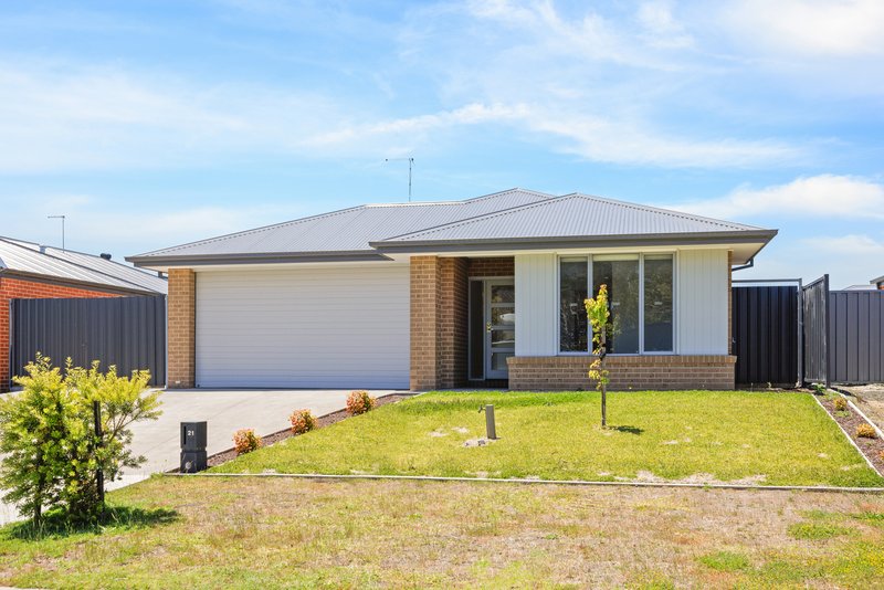 Photo - 21 Clifton Crescent, Cowes VIC 3922 - Image 1