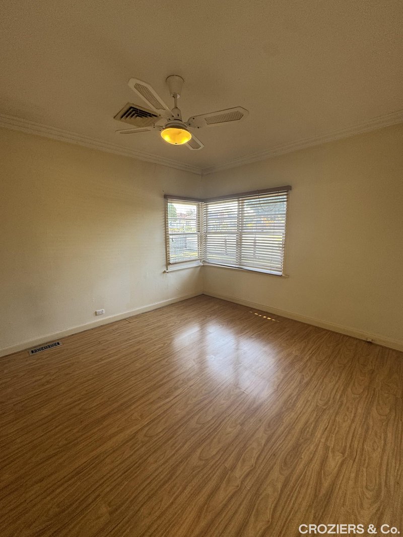 Photo - 21 Clunes Street, Kingsbury VIC 3083 - Image 5