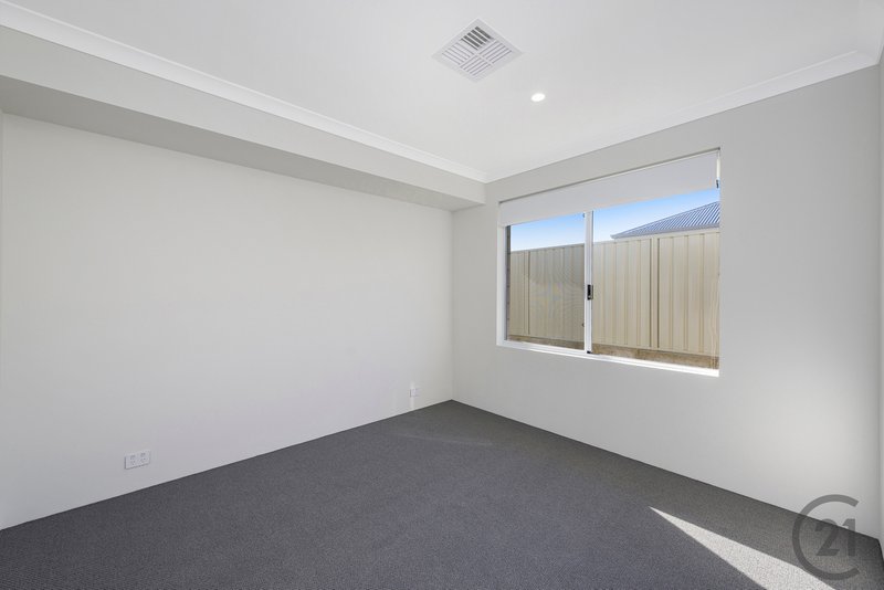Photo - 21 Cockatoo Way, Dawesville WA 6211 - Image 6