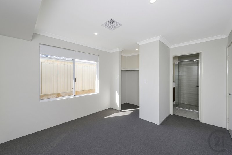 Photo - 21 Cockatoo Way, Dawesville WA 6211 - Image 7