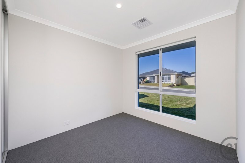 Photo - 21 Cockatoo Way, Dawesville WA 6211 - Image 14