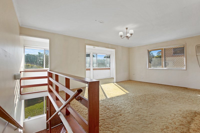 Photo - 21 Colombo Street, Wishart QLD 4122 - Image 2