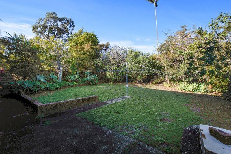 Photo - 21 Colombo Street, Wishart QLD 4122 - Image 12