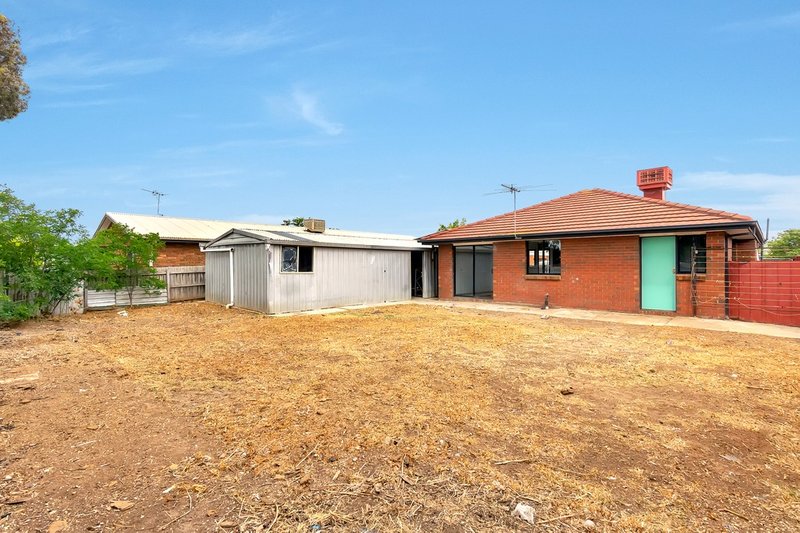 Photo - 21 Colorado Court, Werribee VIC 3030 - Image 11