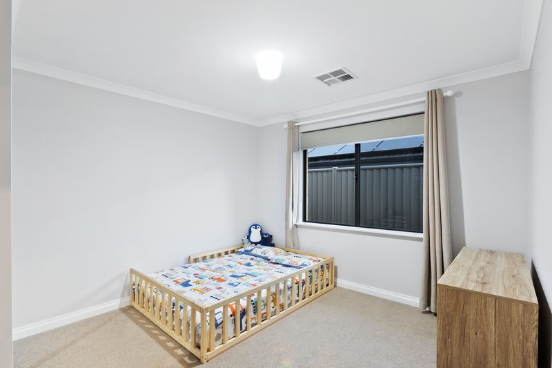 Photo - 21 Commodore Avenue, Clarkson WA 6030 - Image 23