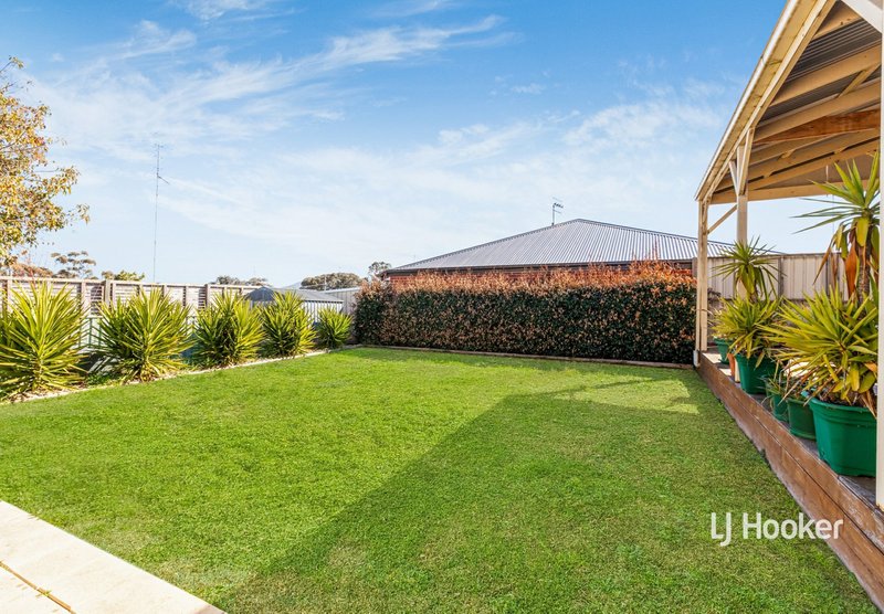 Photo - 21 Conabere Court, Broadford VIC 3658 - Image 8