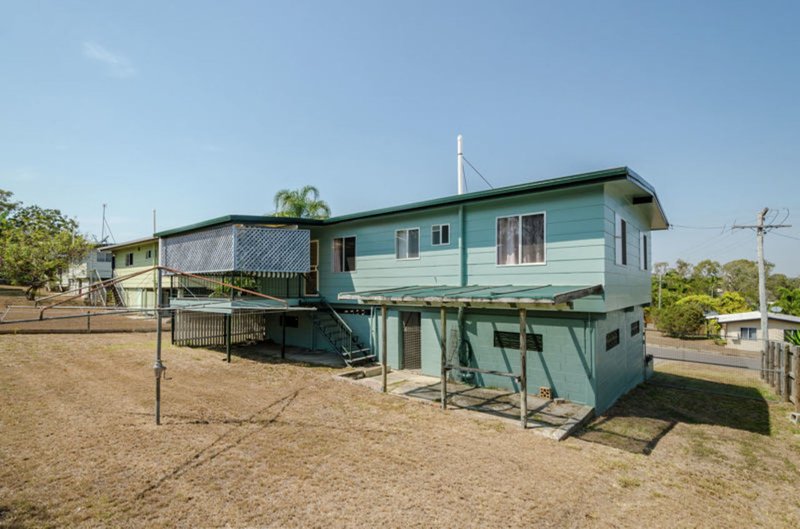 Photo - 21 Cook Street, West Gladstone QLD 4680 - Image 11