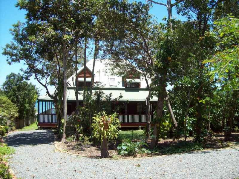 21 Coondooroopa Drive, Macleay Island QLD 4184