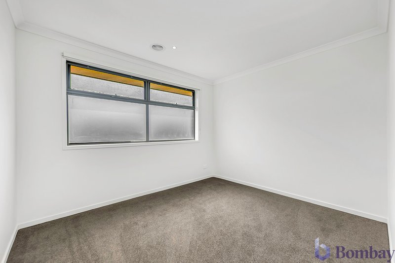 Photo - 21 Corrimbla Avenue, Wollert VIC 3750 - Image 9