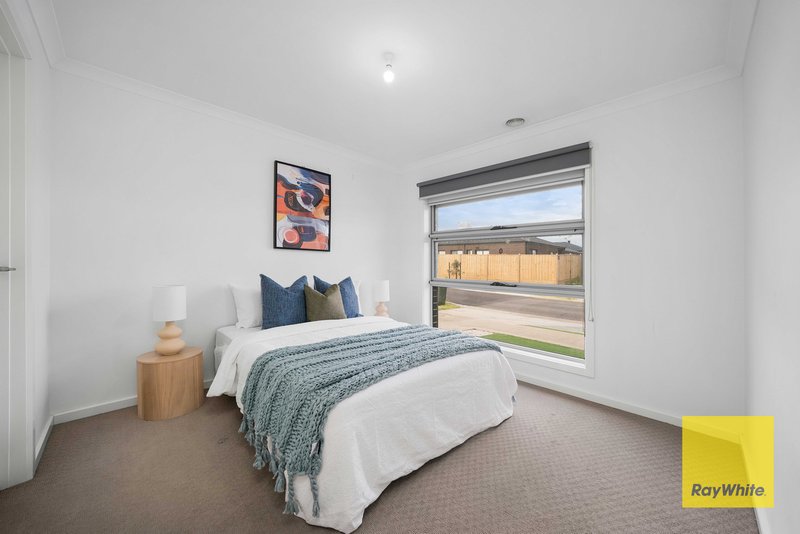 Photo - 21 Cortland Street, Wyndham Vale VIC 3024 - Image 5