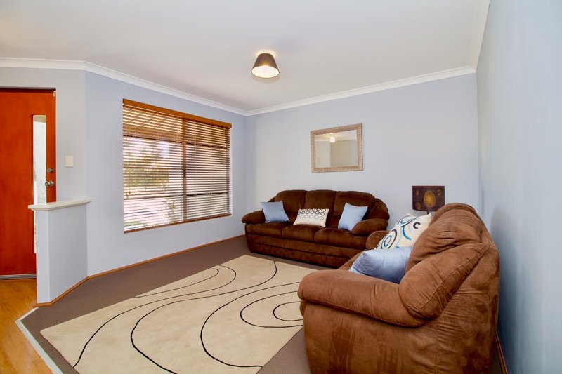 Photo - 21 Corymbia Green, Baldivis WA 6171 - Image 5