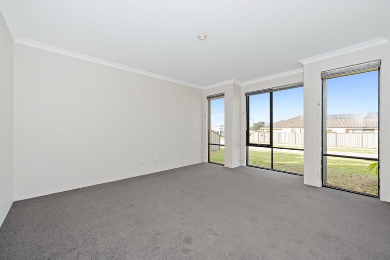 Photo - 21 Cossack Street, Baldivis WA 6171 - Image 3