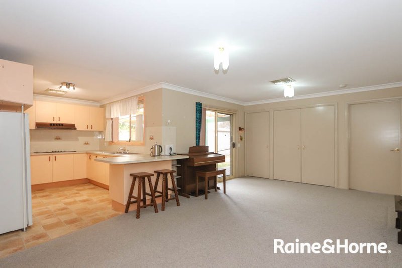 Photo - 21 Cottonwood Drive, Eglinton NSW 2795 - Image 3