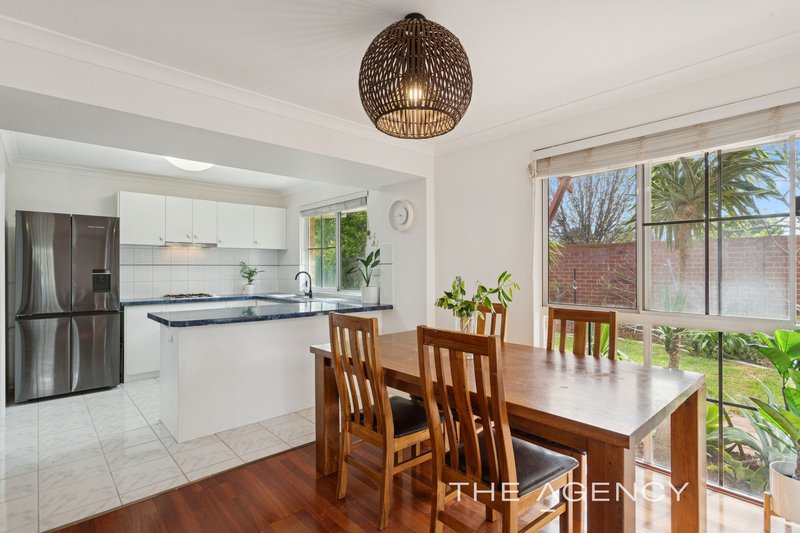 Photo - 2/1 Cowan Street, Alfred Cove WA 6154 - Image 6