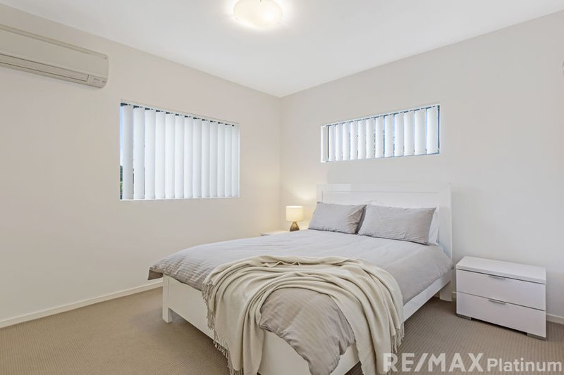 Photo - 2/1 Cowen Street, Margate QLD 4019 - Image 6