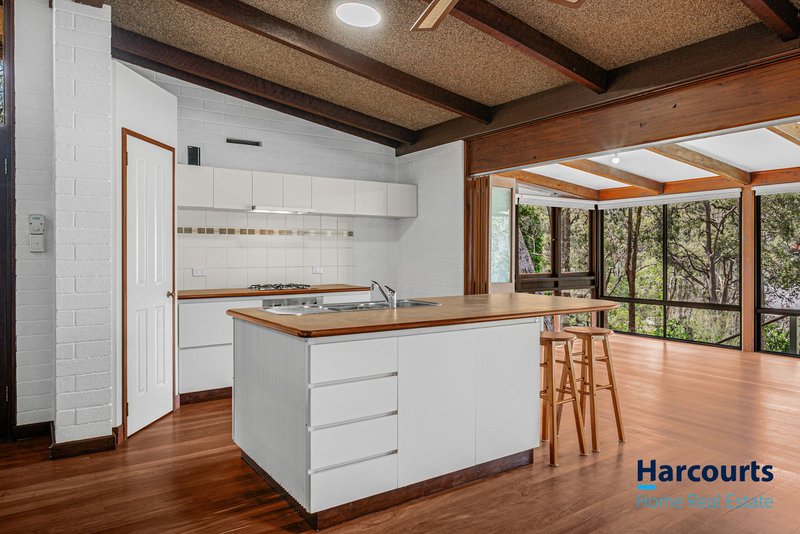 Photo - 21 Croyden Road, Roleystone WA 6111 - Image 6