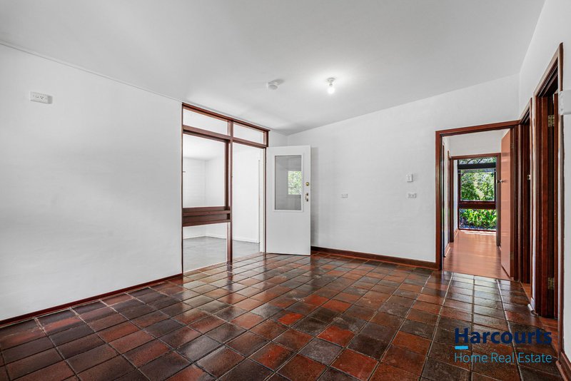Photo - 21 Croyden Road, Roleystone WA 6111 - Image 19
