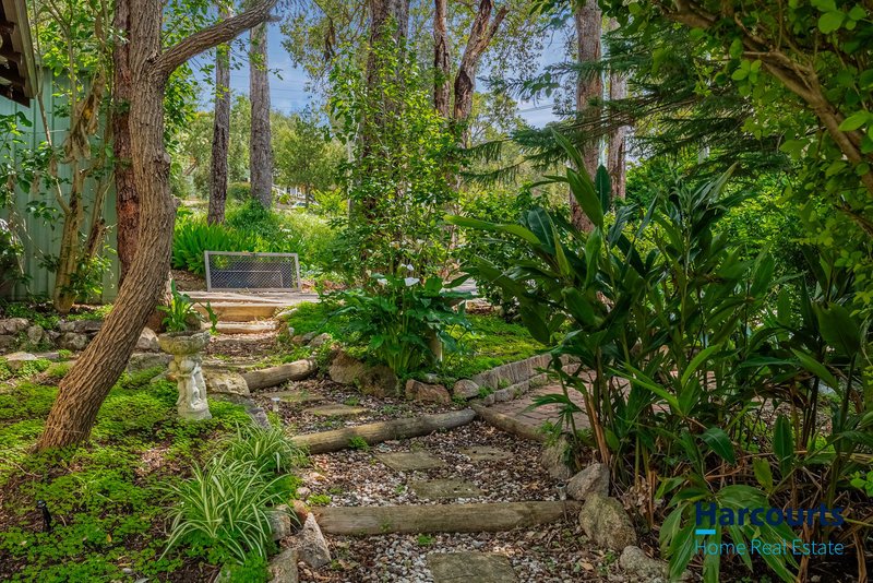 Photo - 21 Croyden Road, Roleystone WA 6111 - Image 30